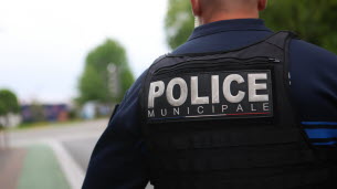 Aude. « J’en peux plus du nègre, du bicot » : à Carcassonne, la police enregistre par mégarde ses propos racistes