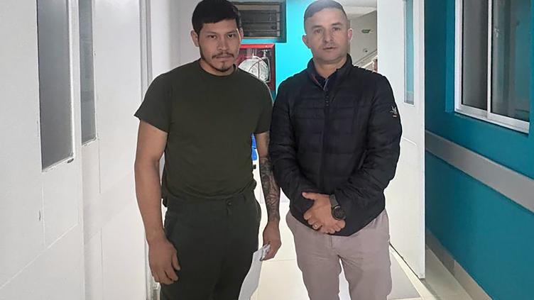 Mains liées dans une rivière: l'évasion du soldat de la Légion étrangère française kidnappé en Colombie