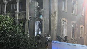 Grenoble. Un violent incendie frappe un appartement de la place Saint-Bruno