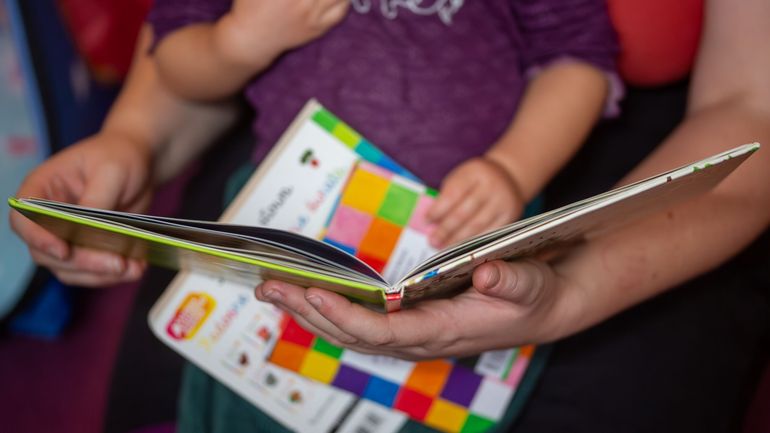 Parlons solutions : faut-il apprendre à lire dès la maternelle ?