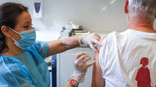 Santé. « On ne s’en débarrassera plus » : une nouvelle vague de Covid, avant la campagne de vaccination le 13 octobre