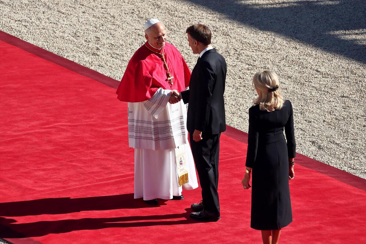 À l’Élysée, le pape Léon XIV offensif sur la laïcité, l’intelligence artificielle et la fin de vie