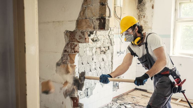 Primes à la rénovation : la Wallonie adapte sa réforme pour répondre au Conseil d'État
