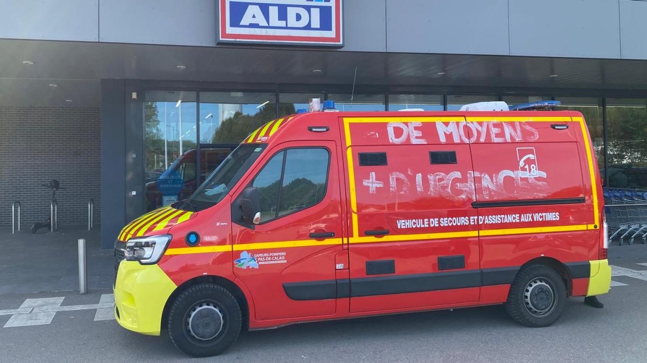 Scène d’horreur devant un magasin Aldi