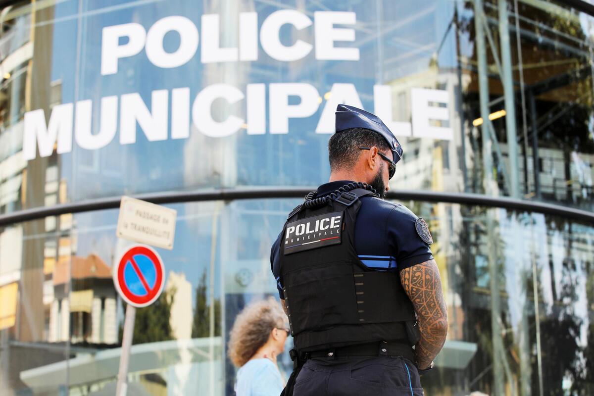 « Protéger les quartiers est de Nice en pleine mutation » : Éric Ciotti inaugure un nouveau poste de police municipale à Saint-Roch