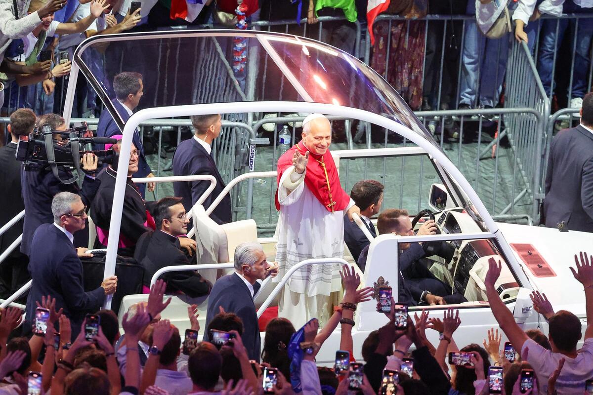 Près de 600.000 fidèles attendus sur les Champs-Elysées ce samedi pour la messe géante du pape