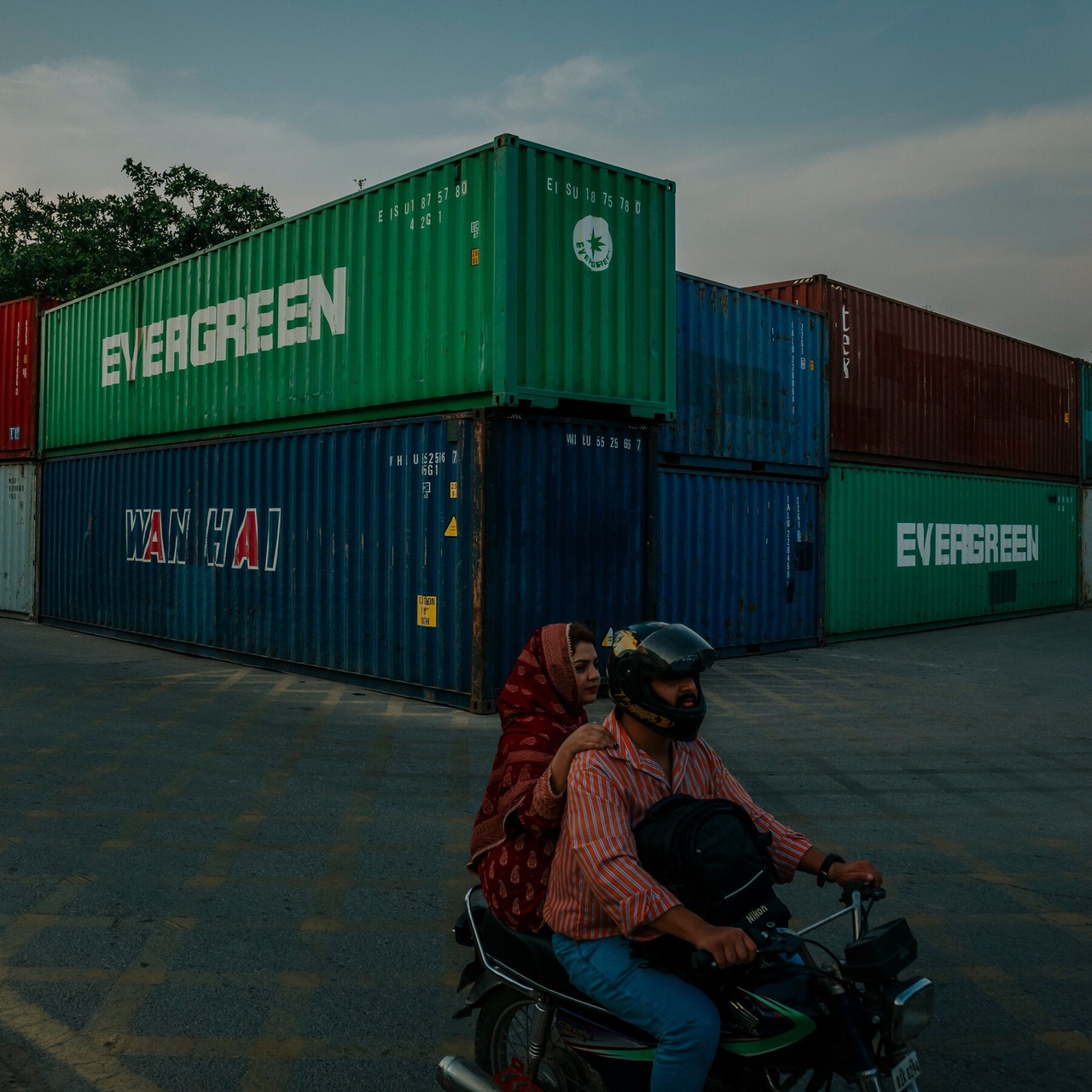 A Tetris-Like Maze Blocks Protests in Pakistan’s Capital