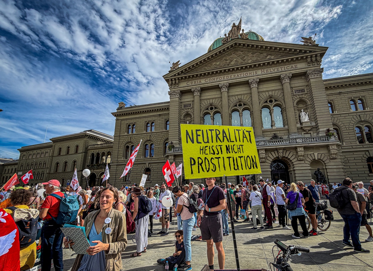 Éditorial sur les votations: Neutralité opportuniste plébiscitée